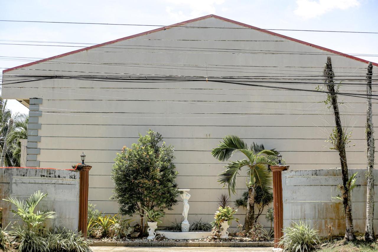 La Playita Hotel Lalawigan Exterior photo